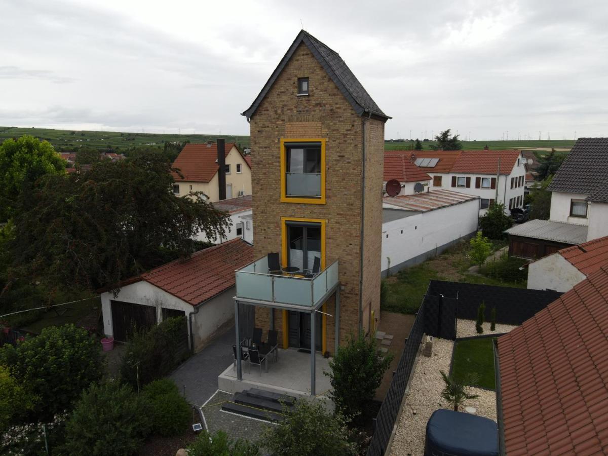 Station1 Villa Westhofen Buitenkant foto