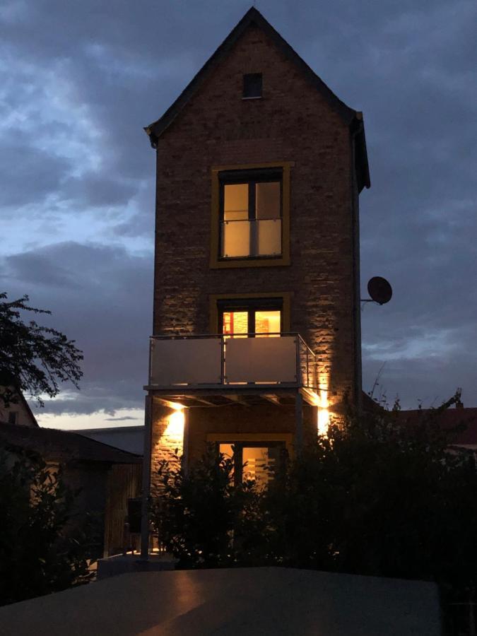 Station1 Villa Westhofen Buitenkant foto